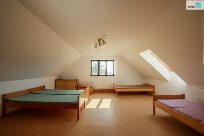 Prodej rodinného domu, Myslív, 286 m2