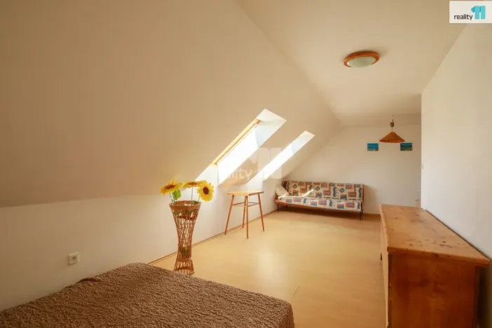Prodej rodinného domu, Myslív, 286 m2