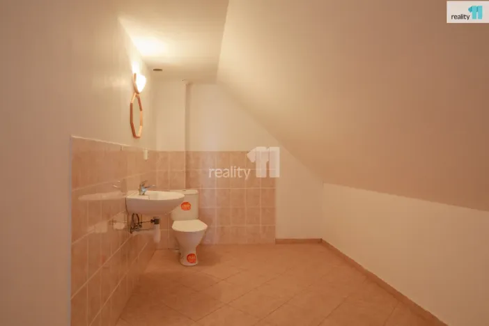 Prodej rodinného domu, Myslív, 286 m2