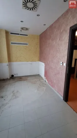 Pronájem komerční nemovitosti, Olomouc, Jeremenkova, 200 m2