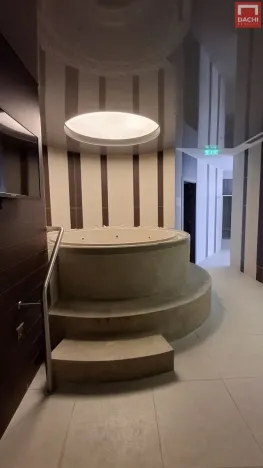 Pronájem komerční nemovitosti, Olomouc, Jeremenkova, 200 m2