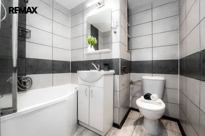 Pronájem bytu 2+kk, Hradec Králové - Kukleny, Denisovo náměstí, 66 m2