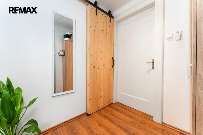 Pronájem bytu 2+kk, Hradec Králové - Kukleny, Denisovo náměstí, 66 m2
