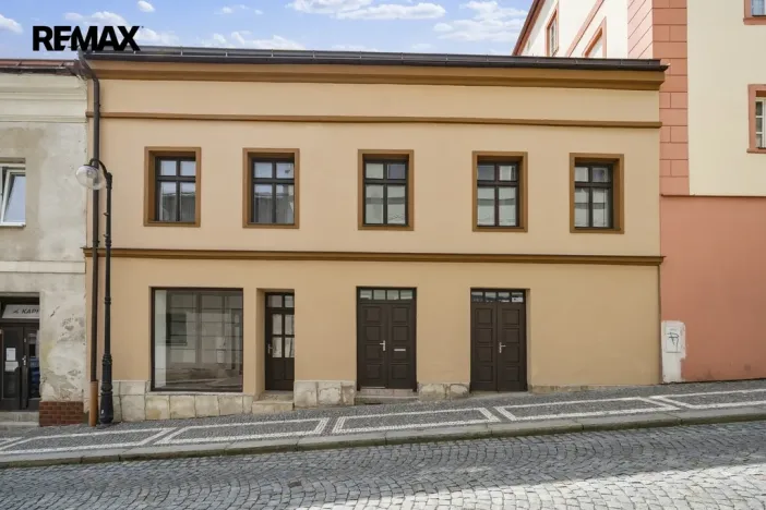Pronájem bytu 1+kk, Úpice, Dr. E. Beneše, 20 m2