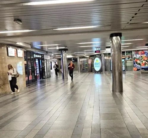 Pronájem obchodního prostoru, Praha - Staré Město, 38 m2