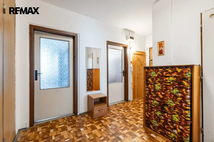 Prodej bytu 3+1, Praha - Chodov, Dědinova, 75 m2