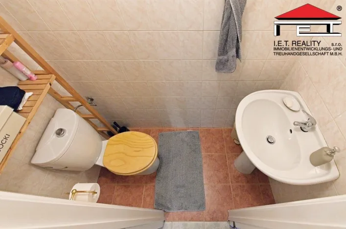 Pronájem bytu 3+1, Praha - Libeň, Společná, 66 m2