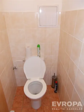 Pronájem bytu 2+1, Pardubice - Bílé Předměstí, Holubova, 62 m2