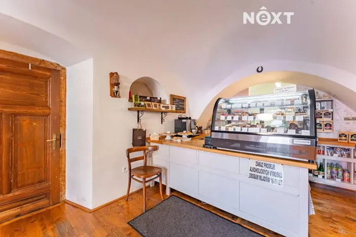 Prodej podílu restaurace, Štíty, nám. Míru, 59 m2
