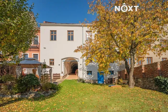 Prodej podílu restaurace, Štíty, nám. Míru, 59 m2
