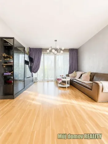 Pronájem bytu 3+kk, Praha - Hrdlořezy, Nad Smetankou, 86 m2
