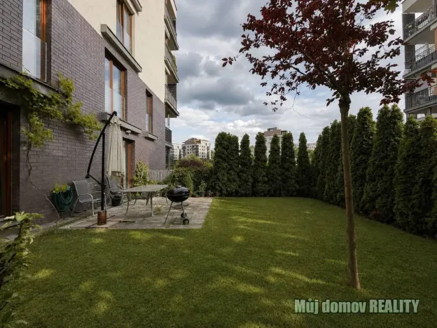 Pronájem bytu 3+kk, Praha - Hrdlořezy, Nad Smetankou, 86 m2