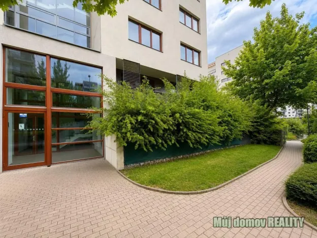 Pronájem bytu 3+kk, Praha - Hrdlořezy, Nad Smetankou, 86 m2