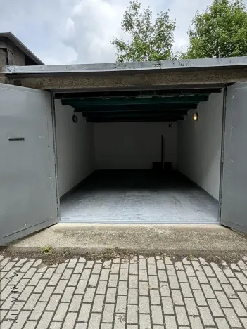 Pronájem garáže, Ostrava, Na Heleně, 20 m2
