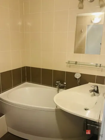 Prodej bytu 3+1, Hronov, Hostovského, 70 m2