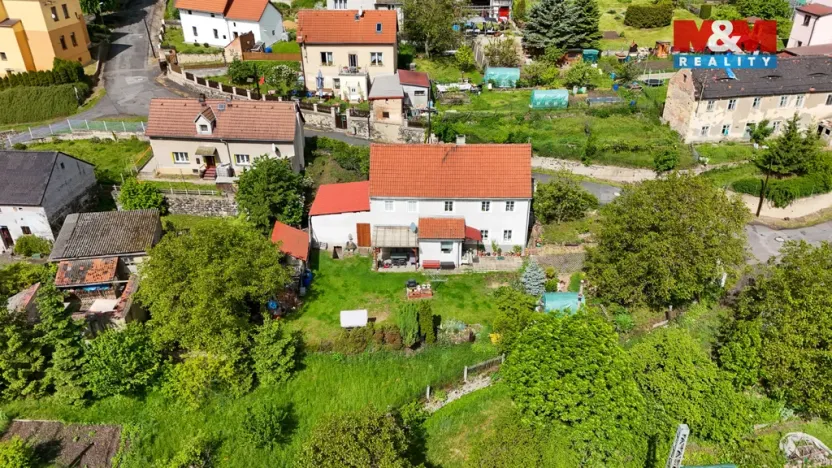 Prodej rodinného domu, Prackovice nad Labem, 200 m2