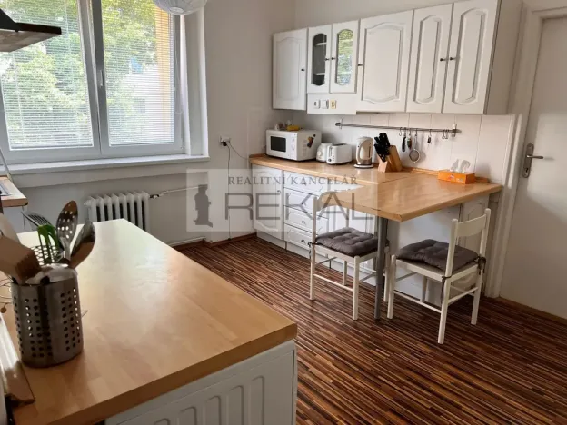 Pronájem bytu 2+1, Praha - Košíře, náměstí Josefa Machka, 60 m2