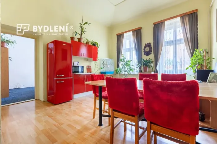 Prodej činžovního domu, Teplice, nám. Osvobození, 330 m2