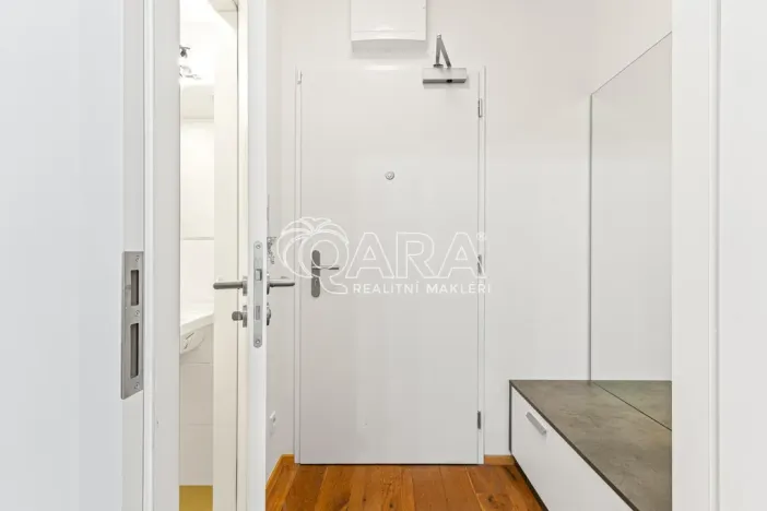 Pronájem bytu 2+kk, Praha - Vinohrady, Perucká, 41 m2