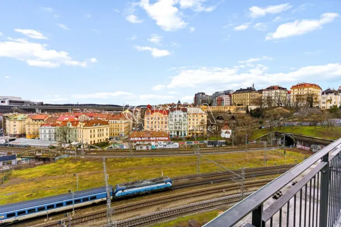 Pronájem bytu 2+kk, Praha - Vinohrady, Perucká, 41 m2