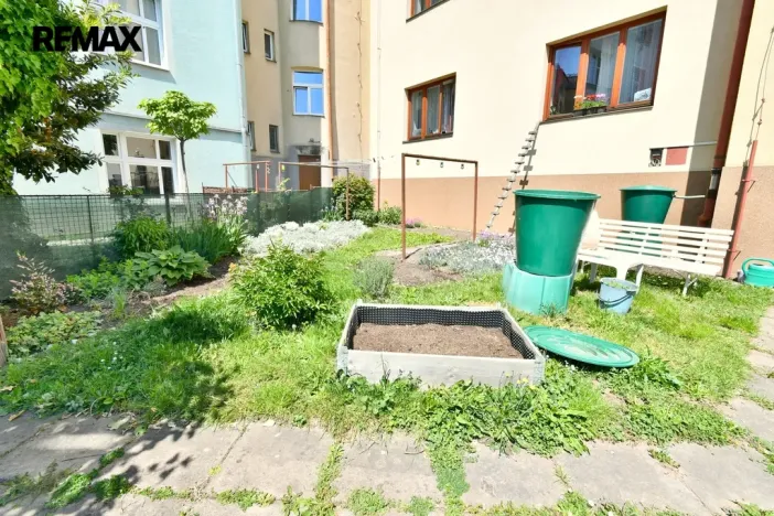 Pronájem bytu 2+kk, Hradec Králové - Pražské Předměstí, Nerudova, 46 m2