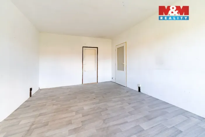 Prodej bytu 3+1, Cheb, U Stadionu, 75 m2