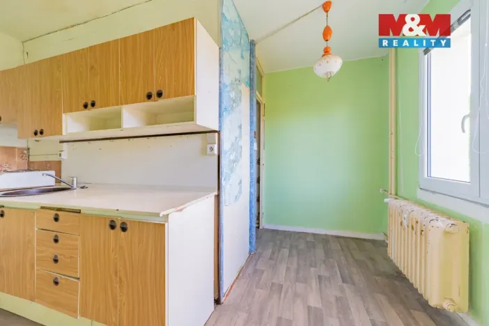 Prodej bytu 3+1, Cheb, U Stadionu, 75 m2