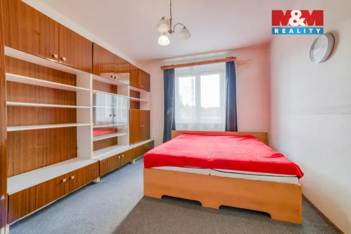 Prodej bytu 1+1, Cheb, Hviezdoslavovo náměstí, 38 m2
