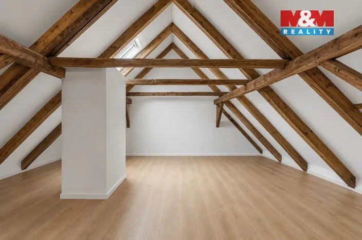 Prodej rodinného domu, Železnice, Šimonova, 180 m2