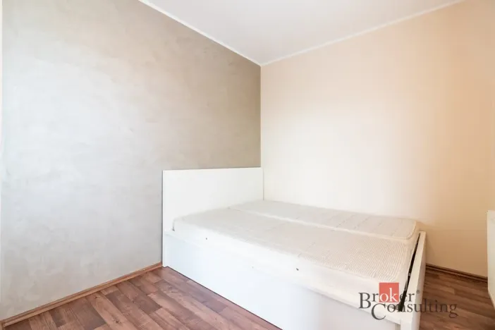 Pronájem bytu 2+kk, Praha - Krč, Pasteurova, 41 m2