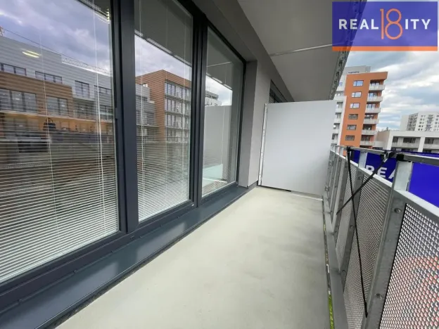 Pronájem bytu 1+kk, Praha, Gerstelova, 35 m2