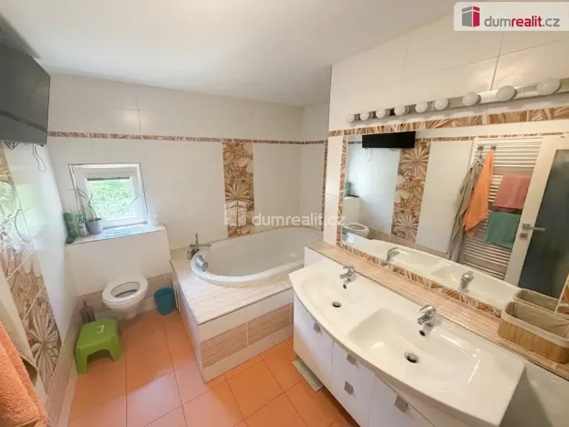Prodej rodinného domu, Říčany, Strmá, 160 m2