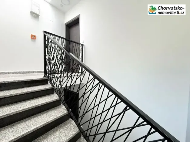 Prodej bytu 3+kk, Novalja, Chorvatsko, 68 m2