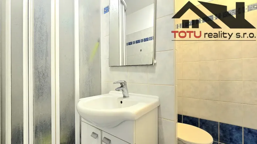 Pronájem bytu 2+kk, Jaroměř, nábřeží 17. listopadu, 35 m2