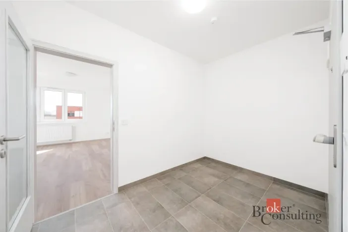 Pronájem bytu 2+kk, Praha - Hlubočepy, Fabiánové, 84 m2