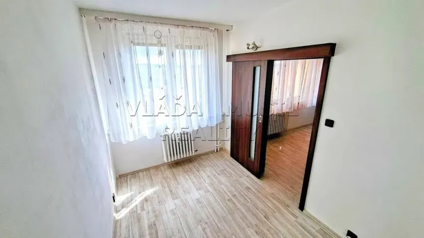 Pronájem bytu 2+kk, Praha - Kamýk, Zárubova, 42 m2