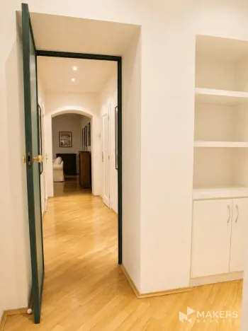 Pronájem bytu 3+1, Praha - Nové Město, Odborů, 81 m2