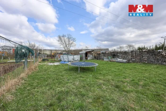 Prodej zahrady, Lužice, 372 m2