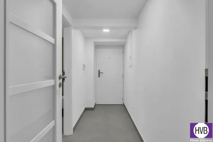Prodej bytu 1+kk, Praha, Pod Drinopolem, 37 m2