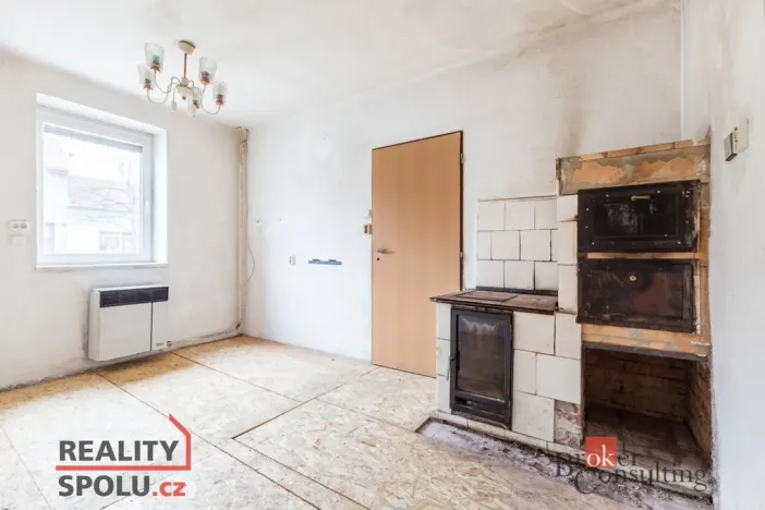 Prodej rodinného domu, Hluk, Hlavní, 166 m2