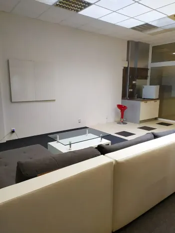 Pronájem komerční nemovitosti, Praha - Stodůlky, Petržílkova, 39 m2