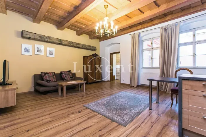Pronájem bytu 2+kk, Praha - Malá Strana, Mostecká, 50 m2