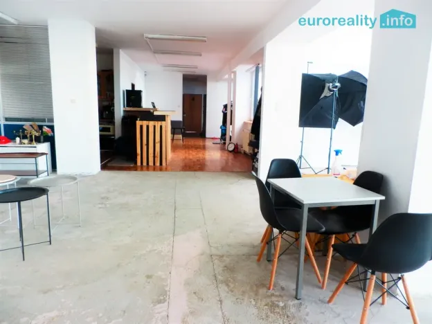 Pronájem obchodního prostoru, Praha - Stodůlky, Mukařovského, 347 m2