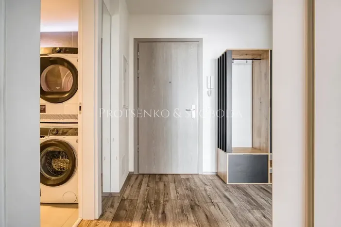 Pronájem bytu 2+kk, Hradec Králové, Průběžná, 58 m2