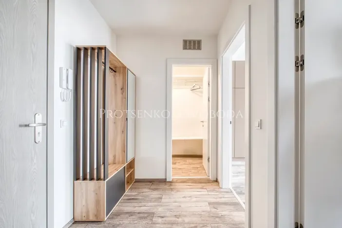 Pronájem bytu 2+kk, Hradec Králové, Průběžná, 58 m2