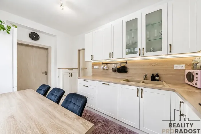 Pronájem bytu 3+1, Šternberk, 76 m2