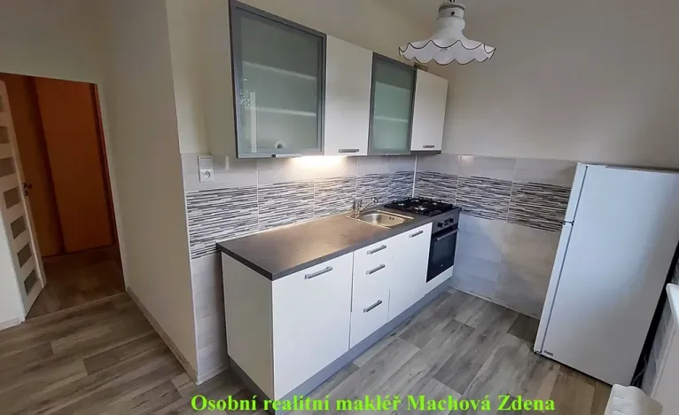 Pronájem bytu 2+1, Praha - Malešice, Káranská, 56 m2