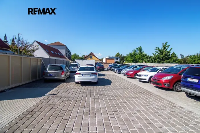 Prodej komerční nemovitosti, Valtice, Boční, 500 m2