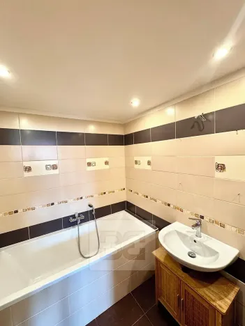 Pronájem bytu 3+kk, Praha - Žižkov, Biskupcova, 96 m2