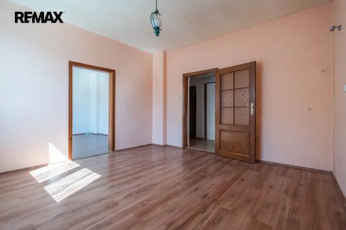 Prodej rodinného domu, Třebíč - Stařečka, Sucheniova, 200 m2
